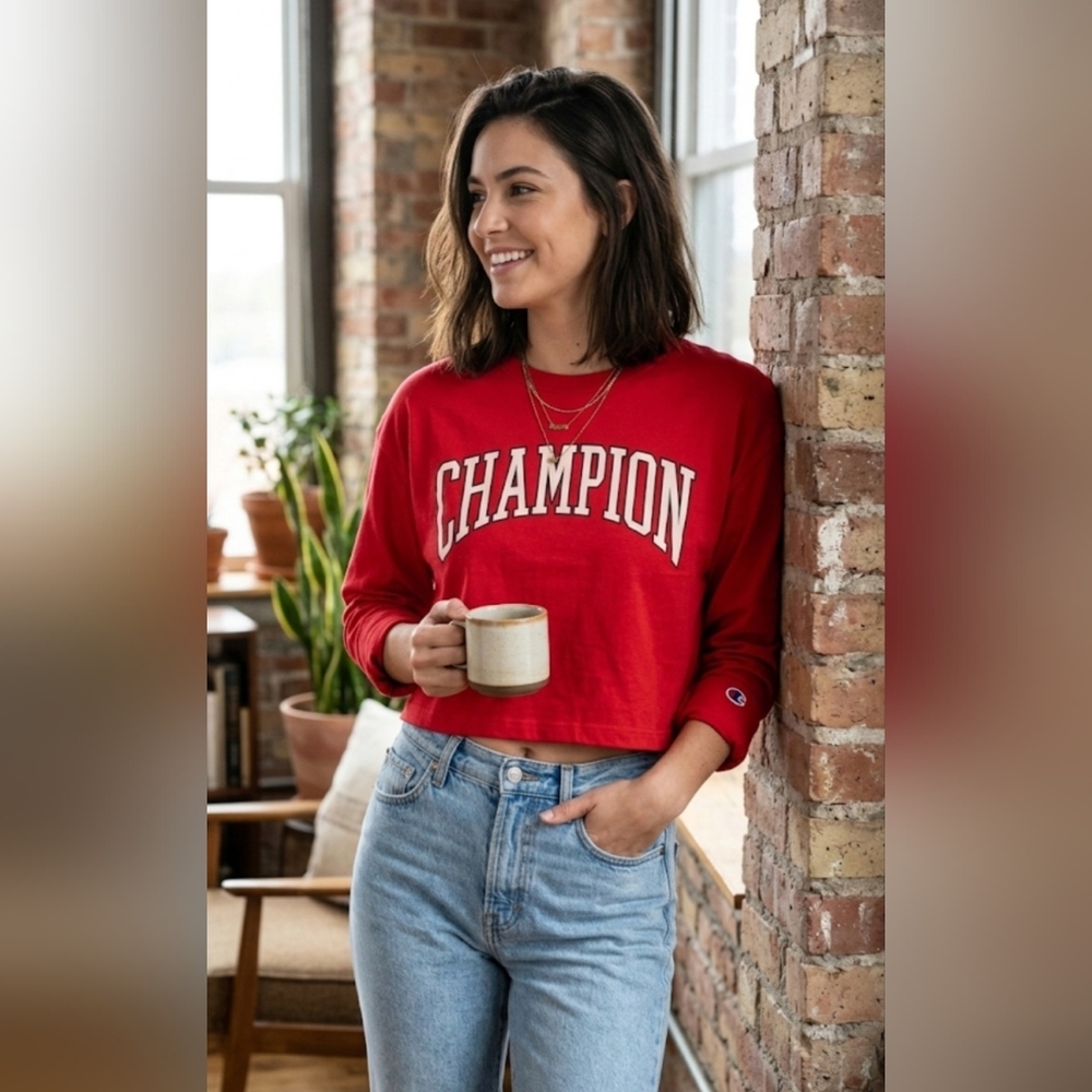 Champion Red Cropped Crew Sweatshirt with Arch Logo size: XL